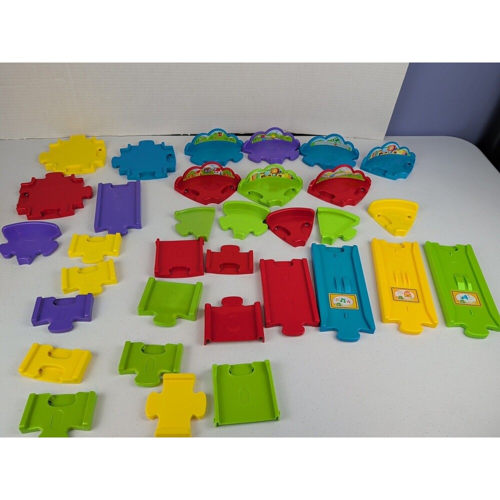 Vtech Go Go Smart Wheels Track And Curves  Replacement Lot - 33 tracks pieces